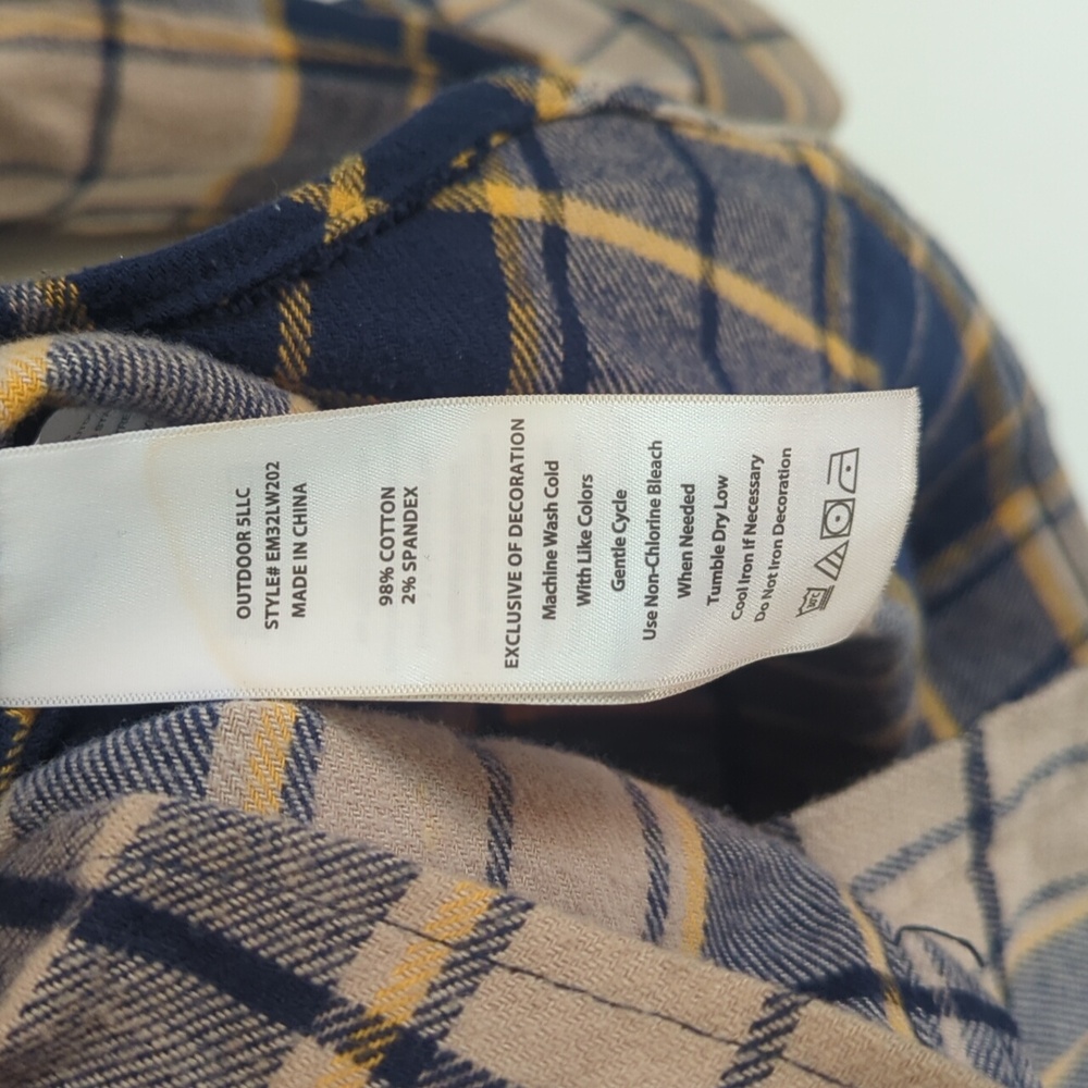 🌸 Eddie Bauer Men's Blue Yellow Tan Plaid Flannel Button Down Shirt Medium - Picture 9 of 9
